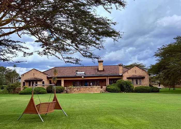 The Lookout Manor